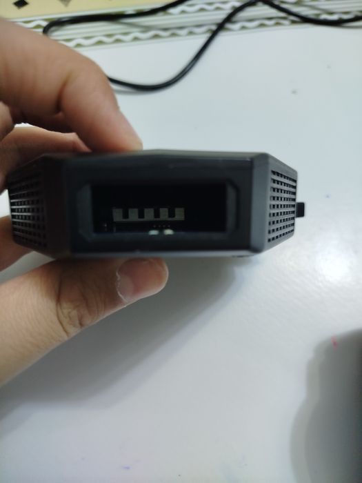 Игровая консоль .