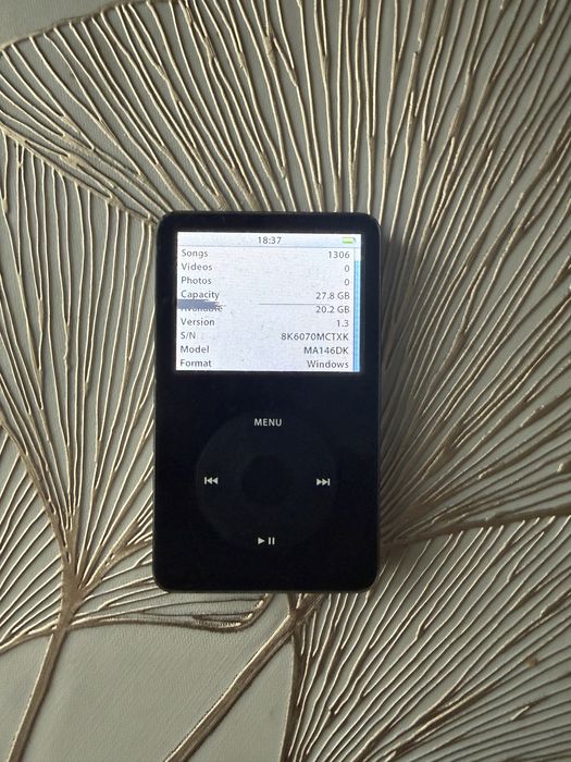 Apple Ipod Classic 5th gen 5 - 30Gb - negru , poze reale , ipod classi