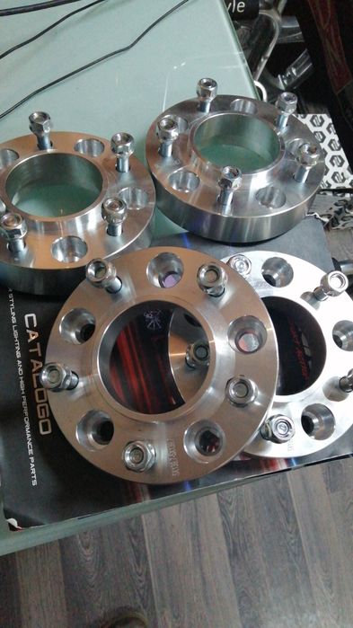 2 Distantieri 28 mm Range Rover 5x120