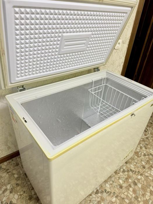 Продам морозильник
