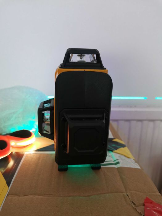 Aparat de nivelat laser cu 16 linii 360 de grade 4 D acumulator