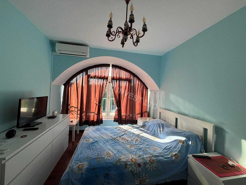 Продава се Тристаен апартамент в Варна, Операта - 130 кв.м за 7 €/кв.м - Снимка #13