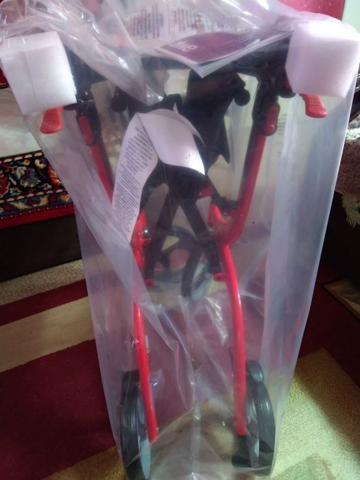 Ходунки роллатор Drive nitro Usa black red.