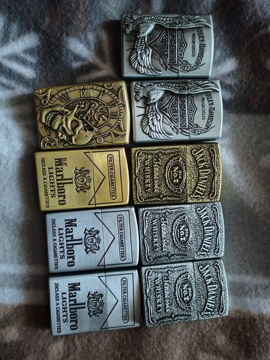 Запалка изцяло метална.