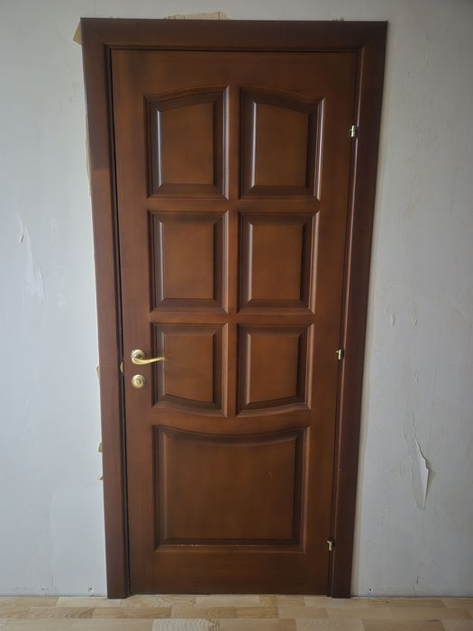 Продам межкомнатные двери
