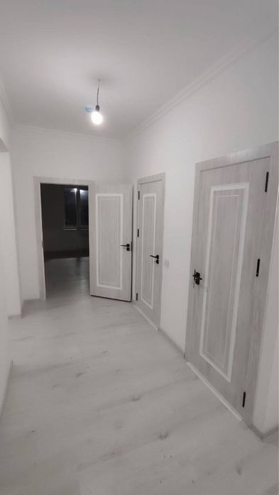 Срочно Яшнабадский район Алмас махалле 3 комн 1 этаж 73 кв