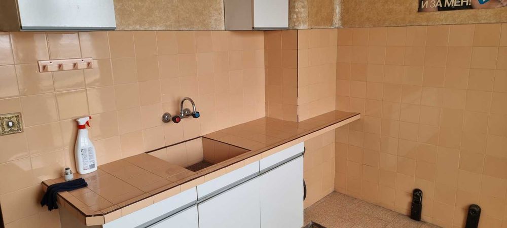 Продава се Двустаен апартамент в Разград, Орел - 56 кв.м за 1072 €/кв.м - Снимка #3