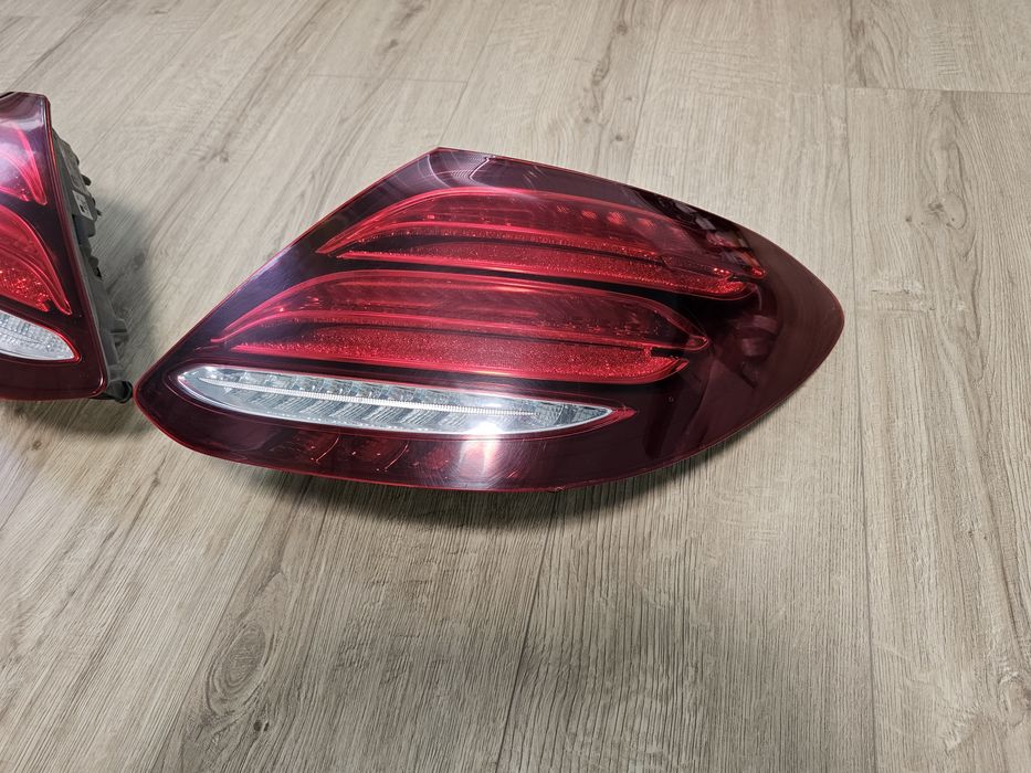 W213 десен стоп Mercedes оригинален