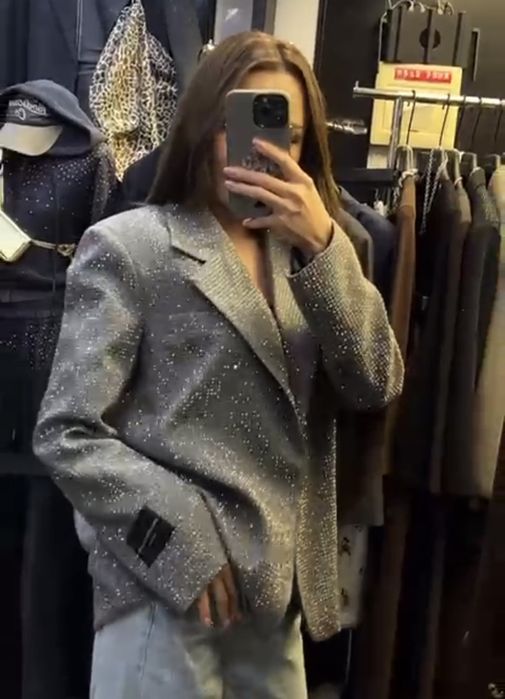 Пиджак женский шикарный