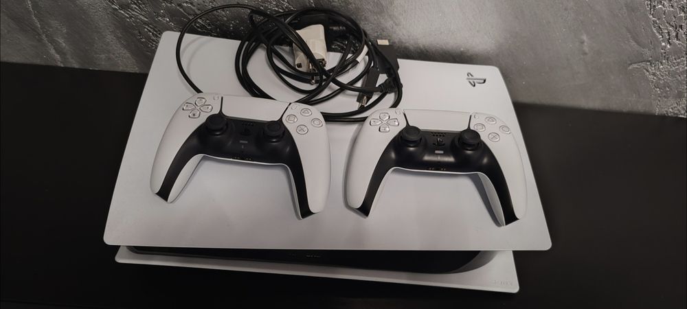 Oferta! Playstation 5 1TB +40 jocuri