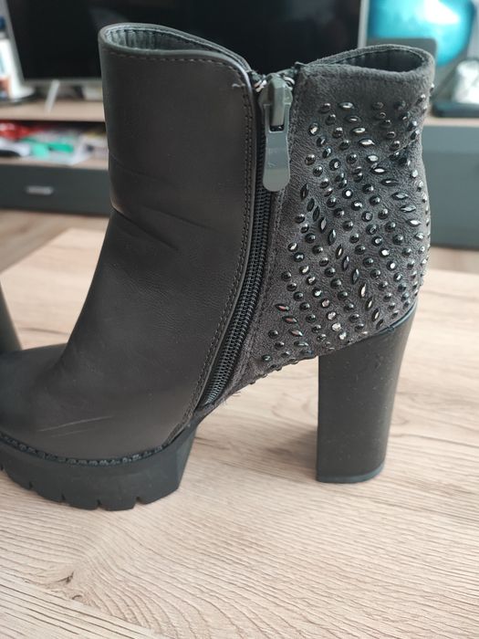 Дамски официални боти