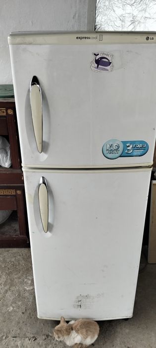 Продам холодильник
