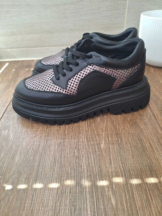 Обувки - естествена кожа