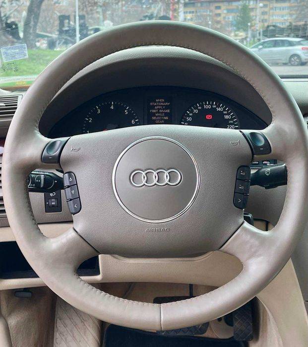 Audi A8 D2 4.2 310 к.с. 2001 г. (фейслифт)
