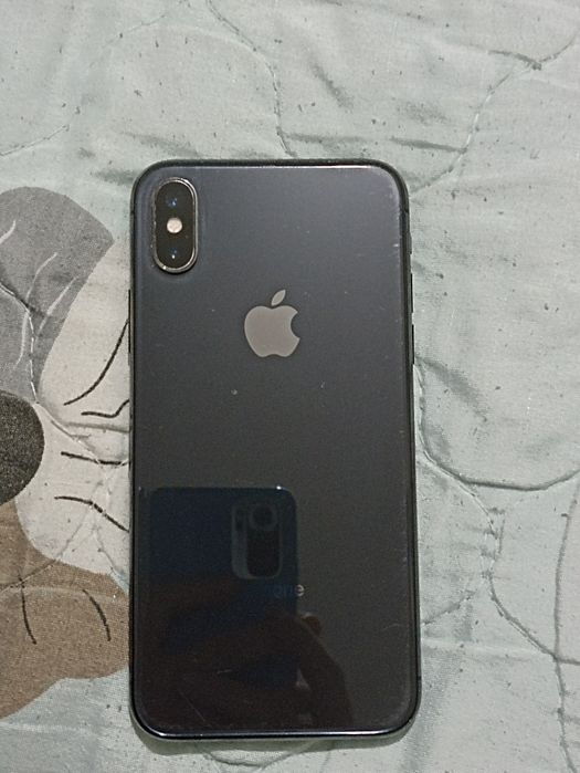 Обменяю айфон х 64гб