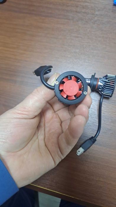 Продам Лампы Лэд