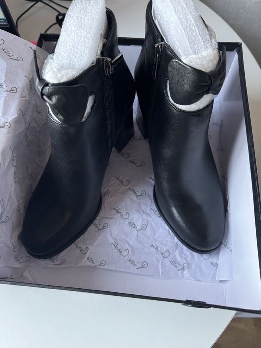 Ботильоны демисезонные,новые,кожаные.Свои,есть небольшой торг.