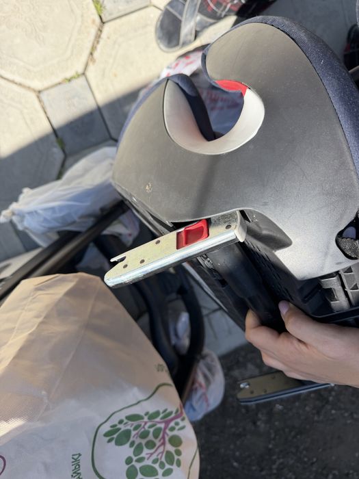 Продам автокресло cybex