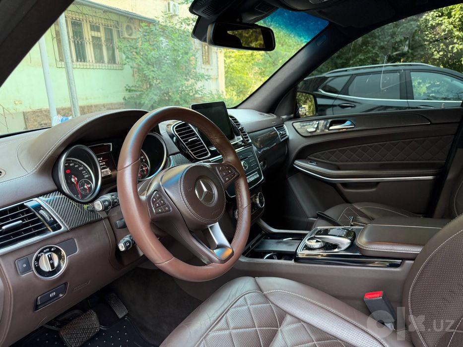 Mercedes benz GLS 500 4 matic