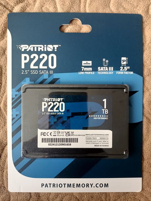 Продам новый ssd диск 1 тб