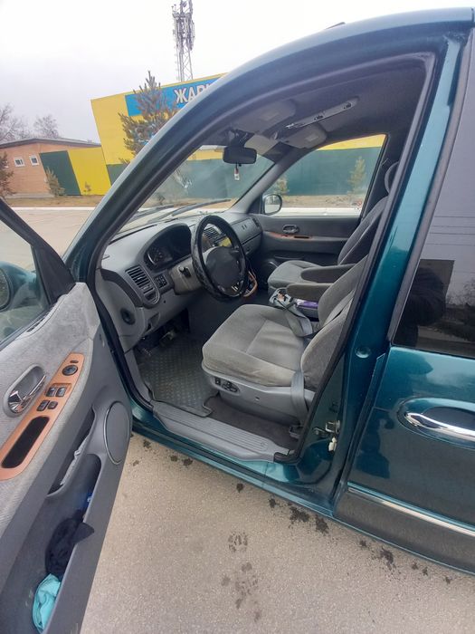 Продам срочно Кия карнивал