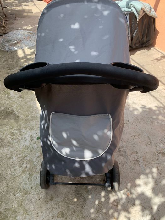 Vând cărucior Hauck Rapid 4R Plus (model sport)