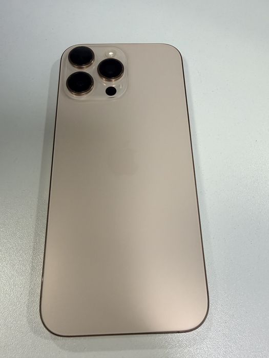 iPhone 16 Pro Max 256 GB | Desert Titanium | Impecabil