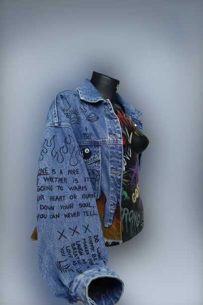 Geaca denim pictata manual