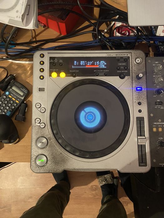 Playere reloop , pioneer mixer pioneer behringher Timisoara • OLX.ro
