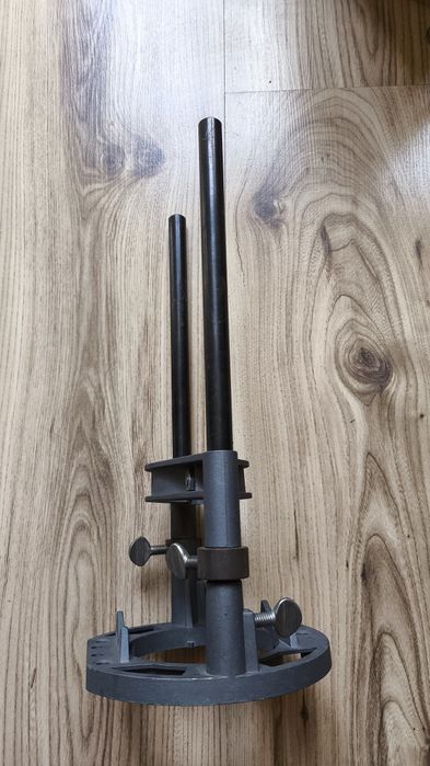 Стойка за бор машина за отвесно поробиване на отвори