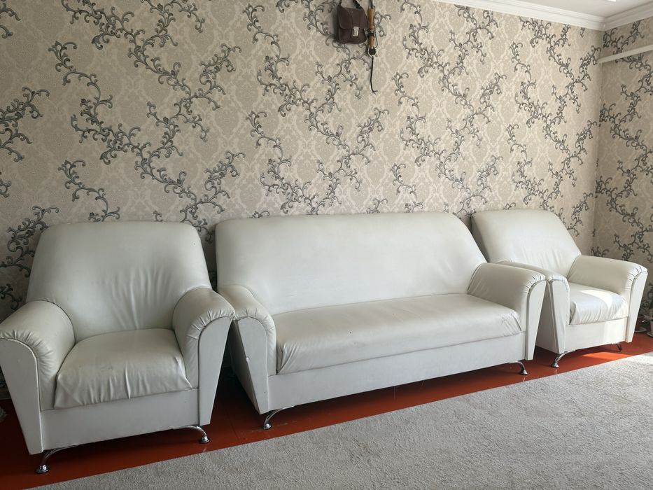 Диван, жақсы.Бағасын келісеміз.