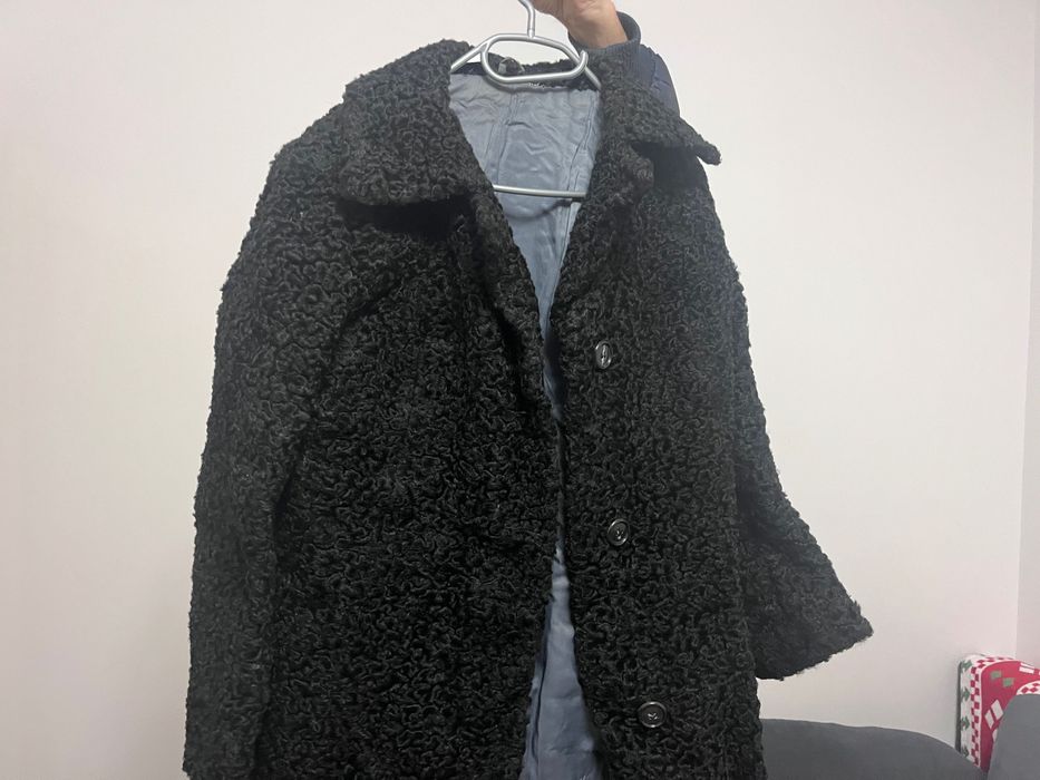 Palton  din Astrahan