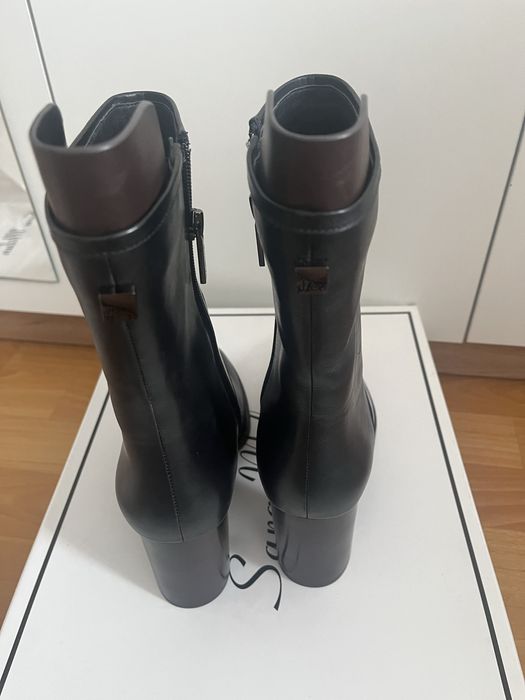 Новые сапоги от Sara Millan