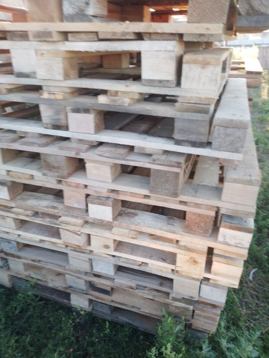 Поддоны 1.10на1.10 доски