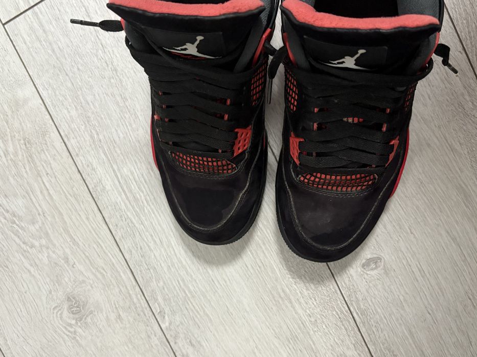 Jordan 4 red thunder