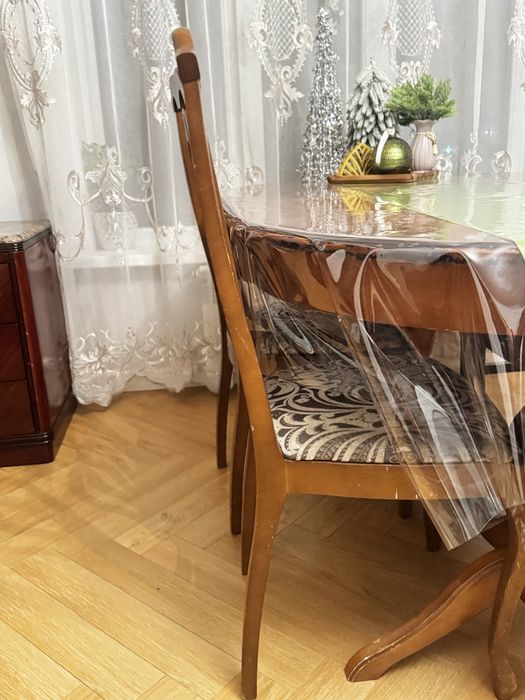 Стол деревянный круглый