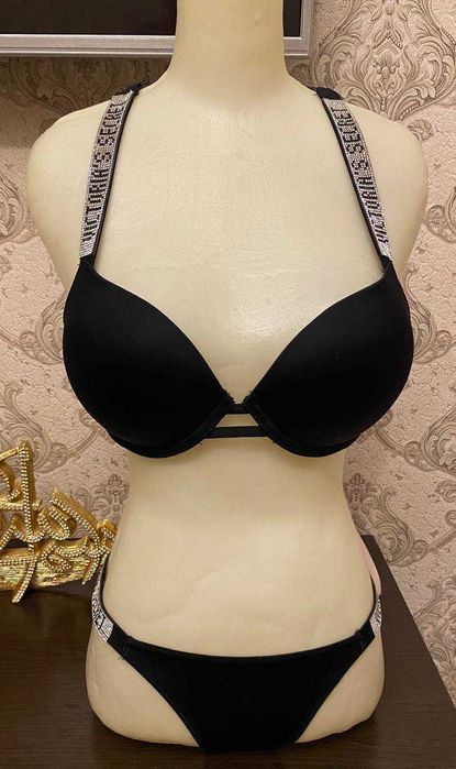 Женское нижнее бельё комплект новый в подарочной упаковке