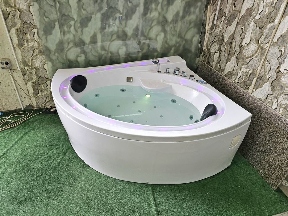 *Spa*  Джакузи (Хидромасажна Вана) с Подгрев до 50° 1.59х1.35