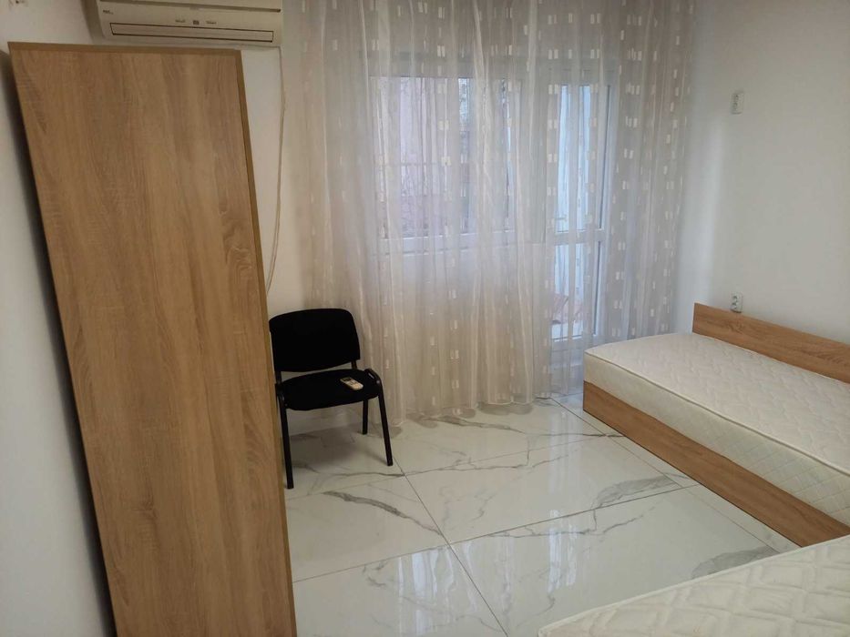 Дава се под наем Етаж от къща в Враца, Център - 45 кв.м за 178.5 € - Снимка #8