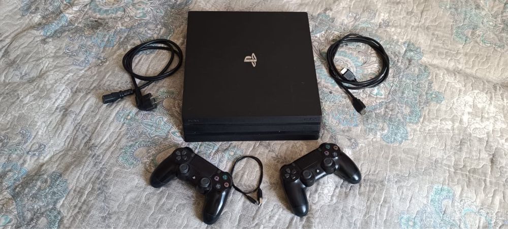 Playstaiton pro 1TB