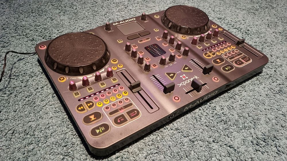 Cosola dj M-Audio Exponent