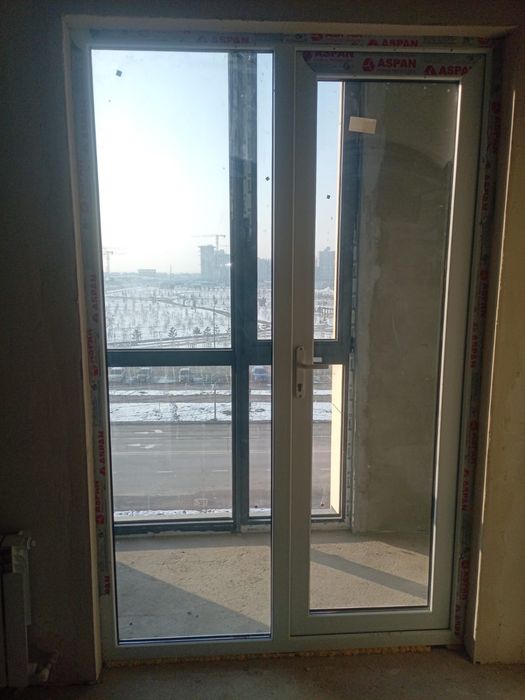 Пластиковый дверь