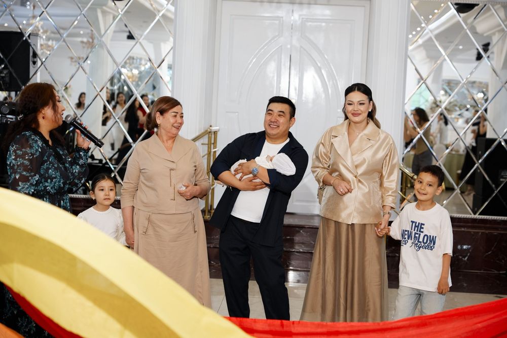 Тамада, тойларды жүргізу