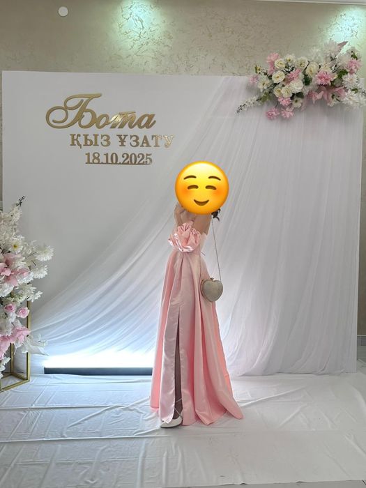 Продаётся красивое нежное платье