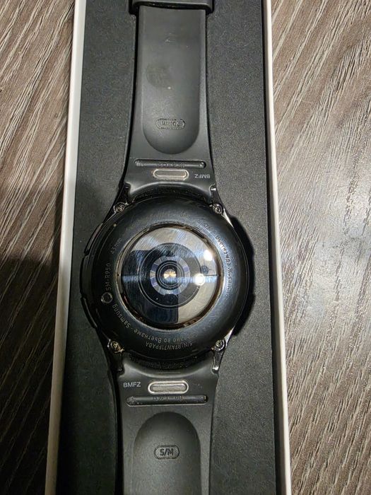 Samsung Galaxy Watch 6 Classic