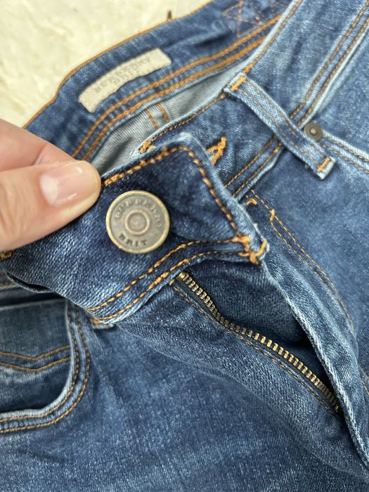 Blugi Burberry  originali