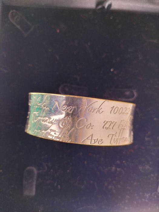 Кушум-  зирак, браслет Tiffany&Co брендидан, комплект зирак ва узук