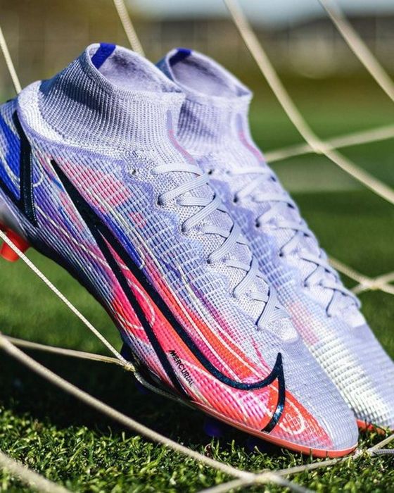 Ghete fotbal Nike Mercurial