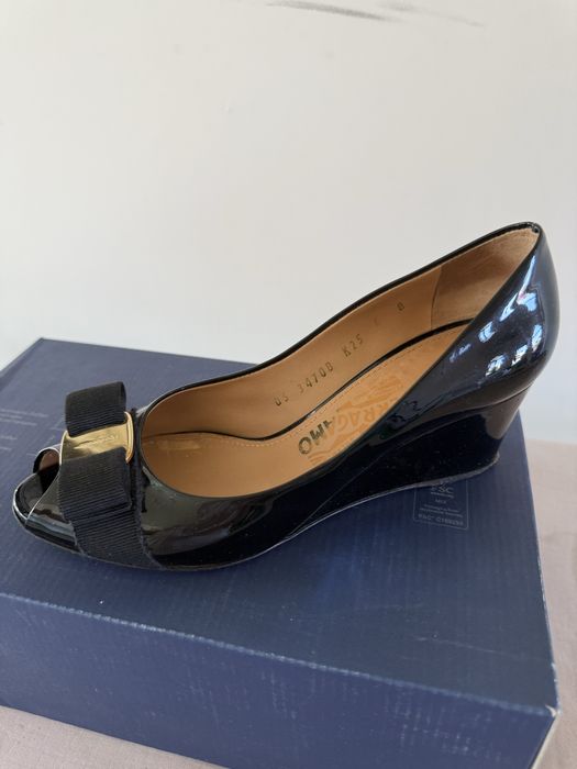 Туфли с открытым носом Salvatore Ferragamo