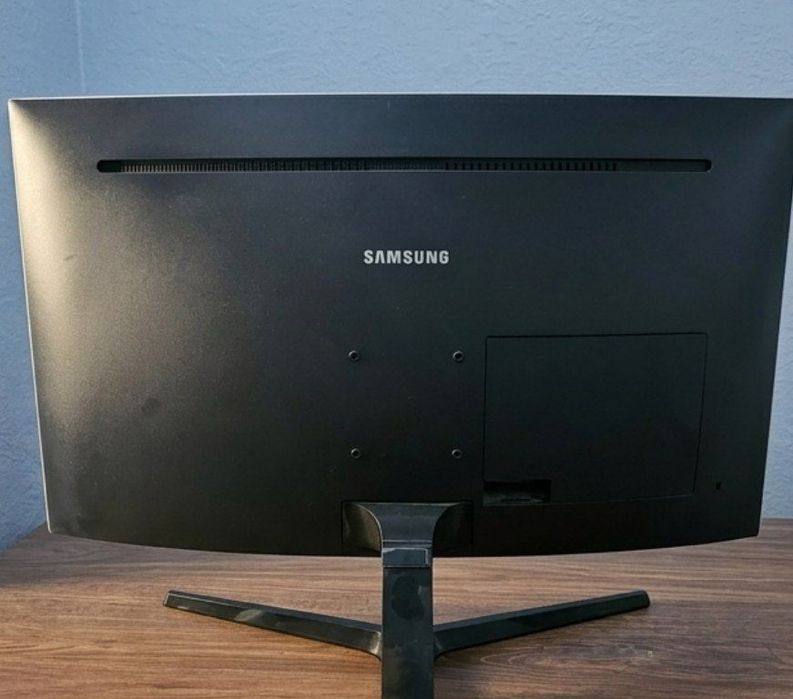Монитор на 145Hz 2к разрешении